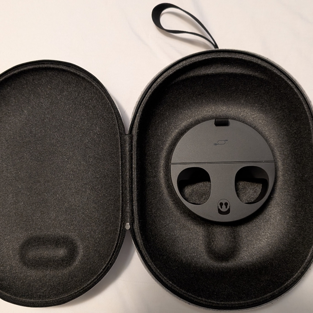 Meta Quest Pro Case - Picture 3 of 5